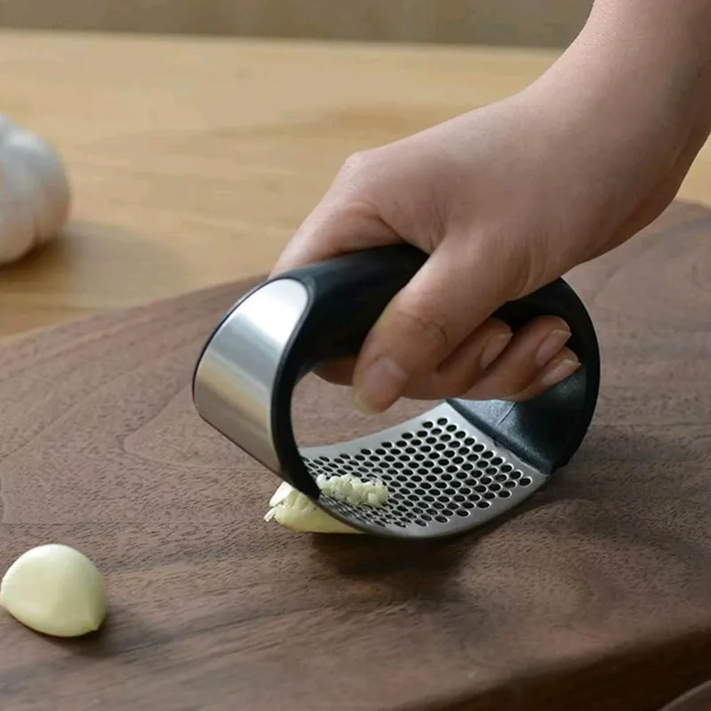 

1pcs Fruit Vegetable Tools Stainless Steel Garlic Press Manual Garlic Mincer Chopping Garlic Tools Curve Kitchen Gadgets