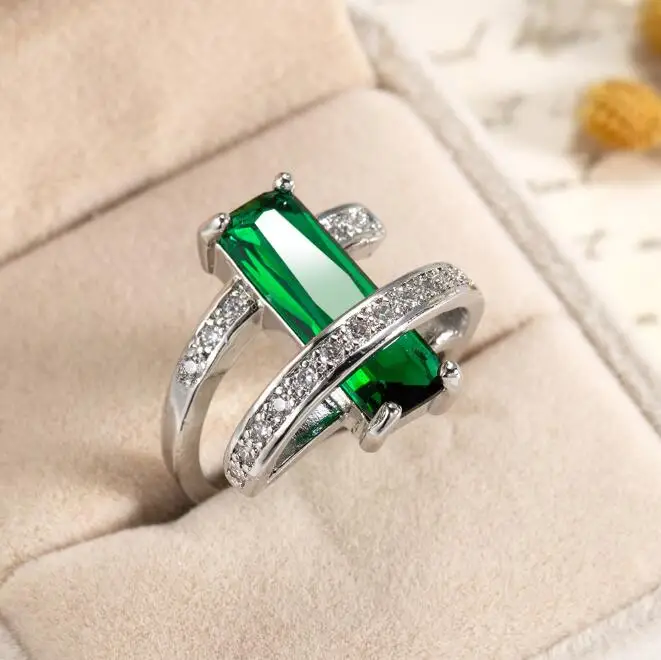 Фото Серебряные кольца Luckyshine с квадратными камнями: перидот, гранат, аметист, зеленый кварц – идеальный подарок на праздник №3