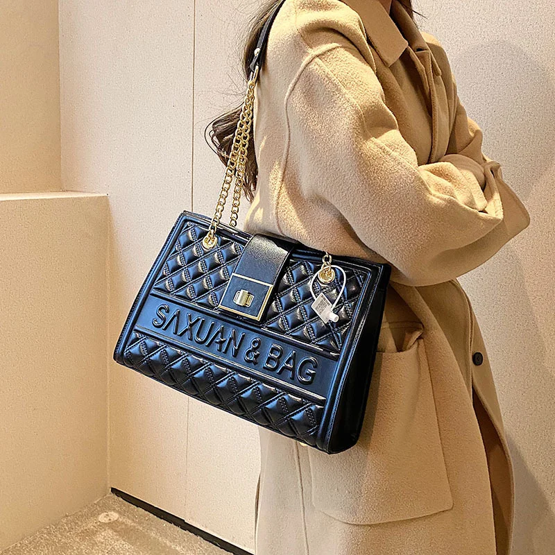 Women's PU Ringer Lattice Black Commuting Chains One Shoulder Hand Bag New Fashion Autumn and Winter Small Tote Bags for Femele