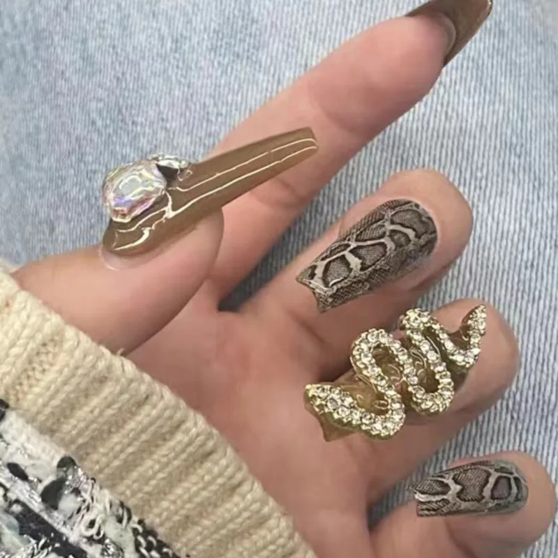 Snake Pattern Rhinestones Fake Nails Press On with Glue Medium Length Wearable French  Y2k Reusable False Nails with Designs