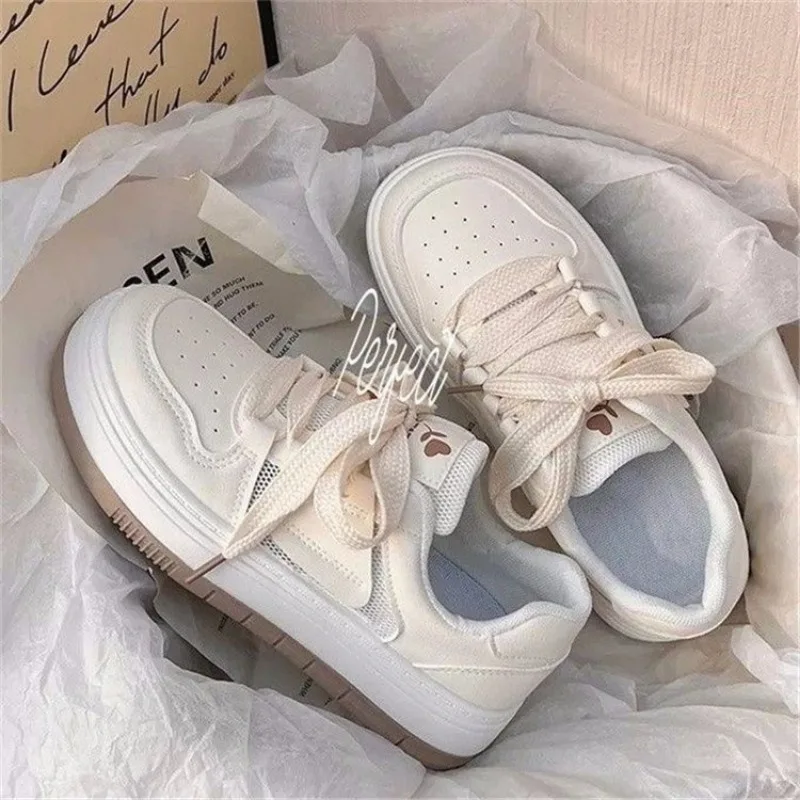 Маленькая белая женская обувь 2024 новый уникальный дизайн универсальная