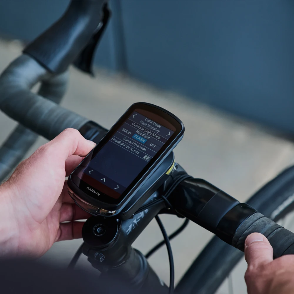 Фото RAVEMEN FR300 ANT + передний фонарь для велосипеда для подключения Garmin, умнее управление, велосипедная светодиодная фара с автоматическим включением/выключением, перезаряжаемая от USB №4