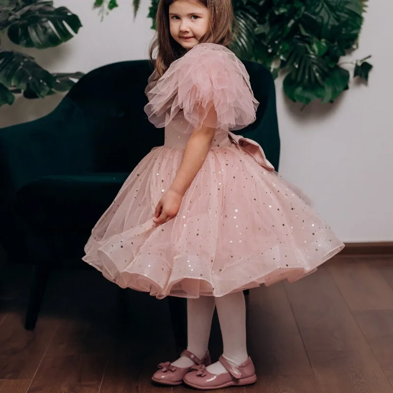 Платье для девочки со звездами блестками цветами круглым вырезом и V-образным