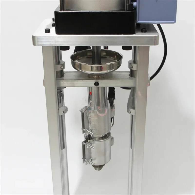 Для небольшой вертикальной машины для литья под давлением USB зарядная головка 20 г