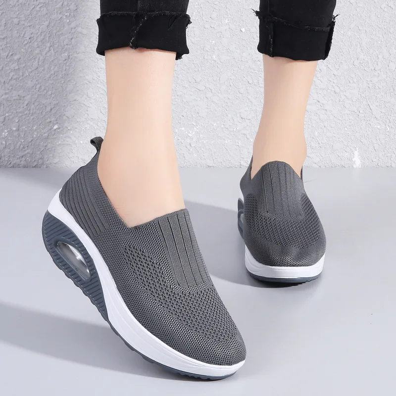 2023 Sneakers Women Fashion Shoes New Breathable Women's Vulcanized Shoes Thick Bottom Solid Female Shoes Deportivas Hombre