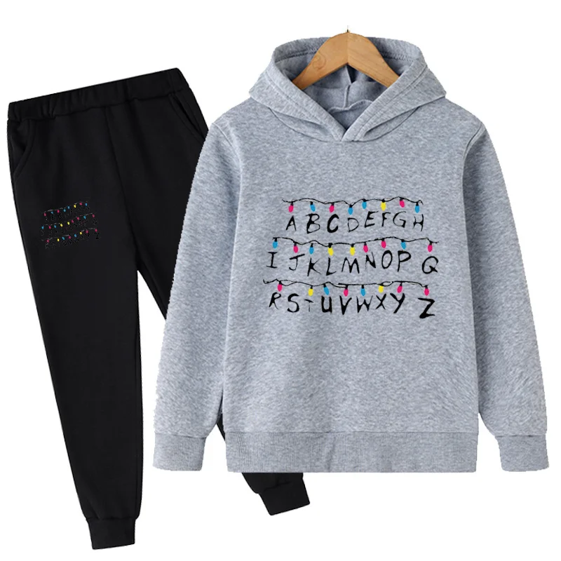 

Костюм спортивный детский «очень странные дела», 4 предмета