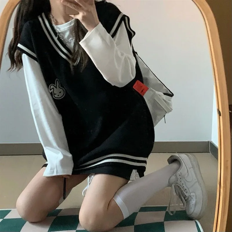 

School Style Black Vest Women Oversized Preppy Fashion Rabbit Print Harajuku Kawaii Cute Pullover Female Tops Korean
