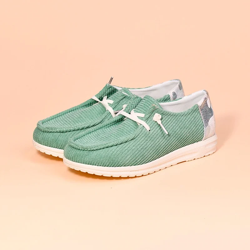 Fashion Pink Sneakers Woman Light Weight Slip-on Canvas Shoes Ladies Brand Design Classic Comfy Cloth Moccasin Loafers