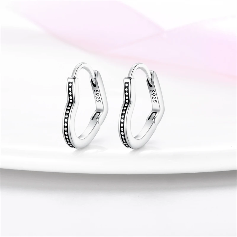 Женские серьги из серебра 925 пробы с фианитом