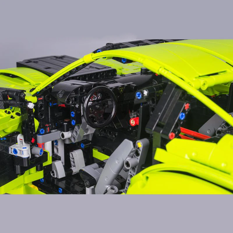 Техническая зеленая суперспортивная модель автомобиля MOC- 165802 строительные