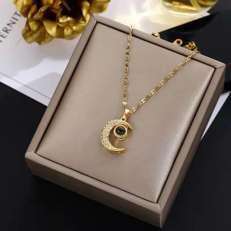 

[Titanium Steel] I Love You Hundred Languages Projection Necklace Women's Moon Hundred Matching Lockets Love Memory Necklaces