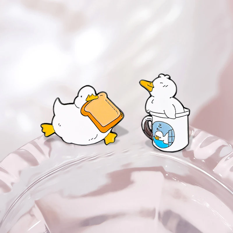 Брошь Утенка милая капля масляной утки креативный забавный металлический значок