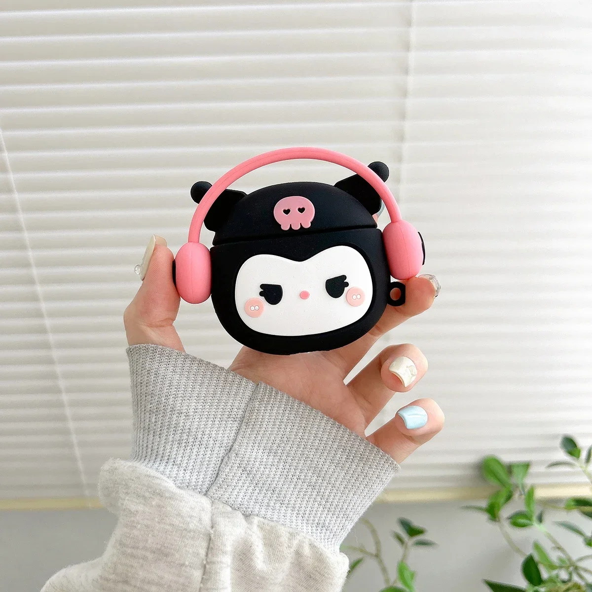 Силиконовый чехол для наушников Sanrio Kuromi