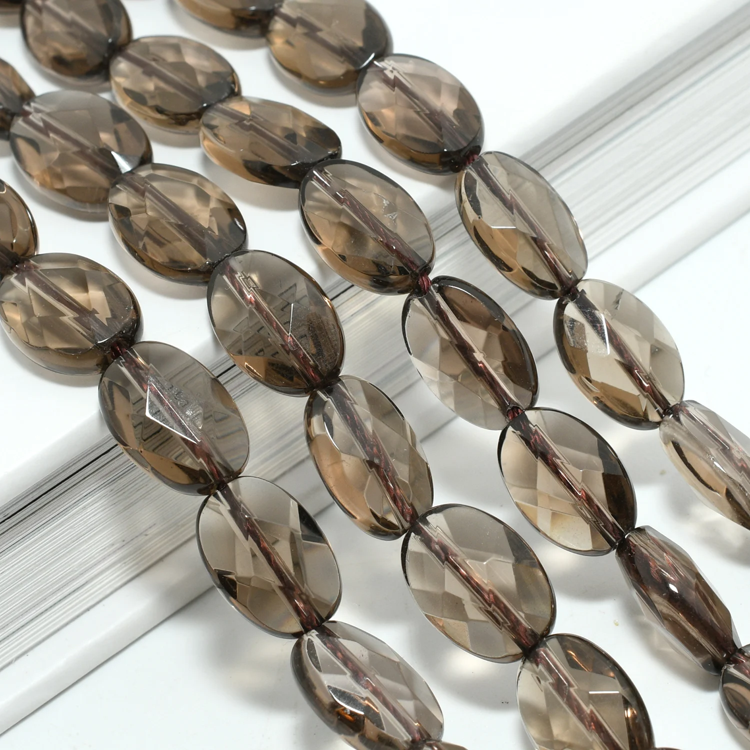 Бусины из дымчатого кварца CHASEREAL 8x12 мм