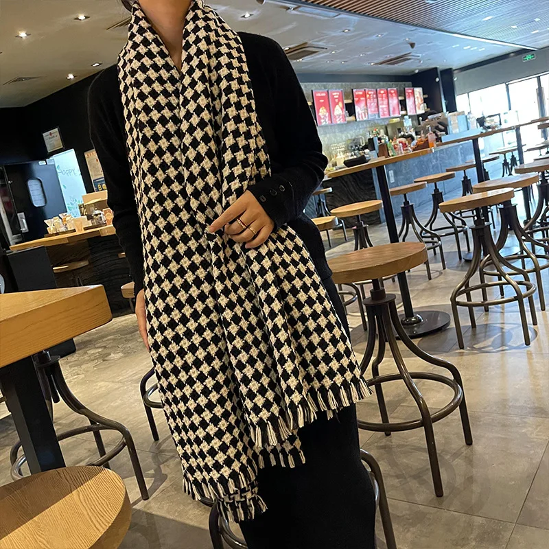 

Fashion women scarf thin shawls Solid Color Women Scarf Winter Hijabs Tassels Long Cashmere Like Pashmina Hijabs Scarves Wraps