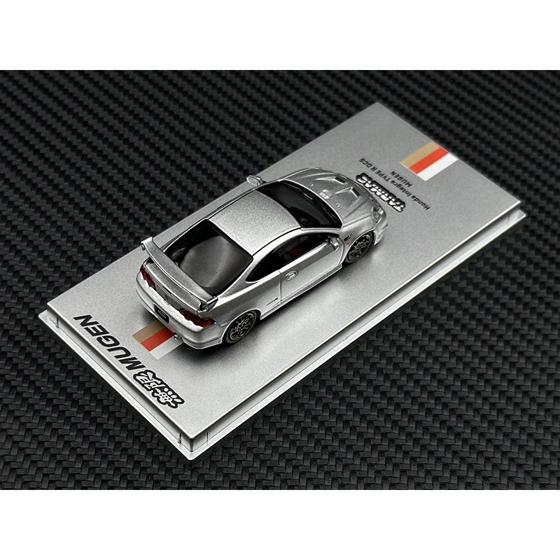 В наличии Integra DC5 Tarmac работает 1:64 коллекция литых под давлением моделей