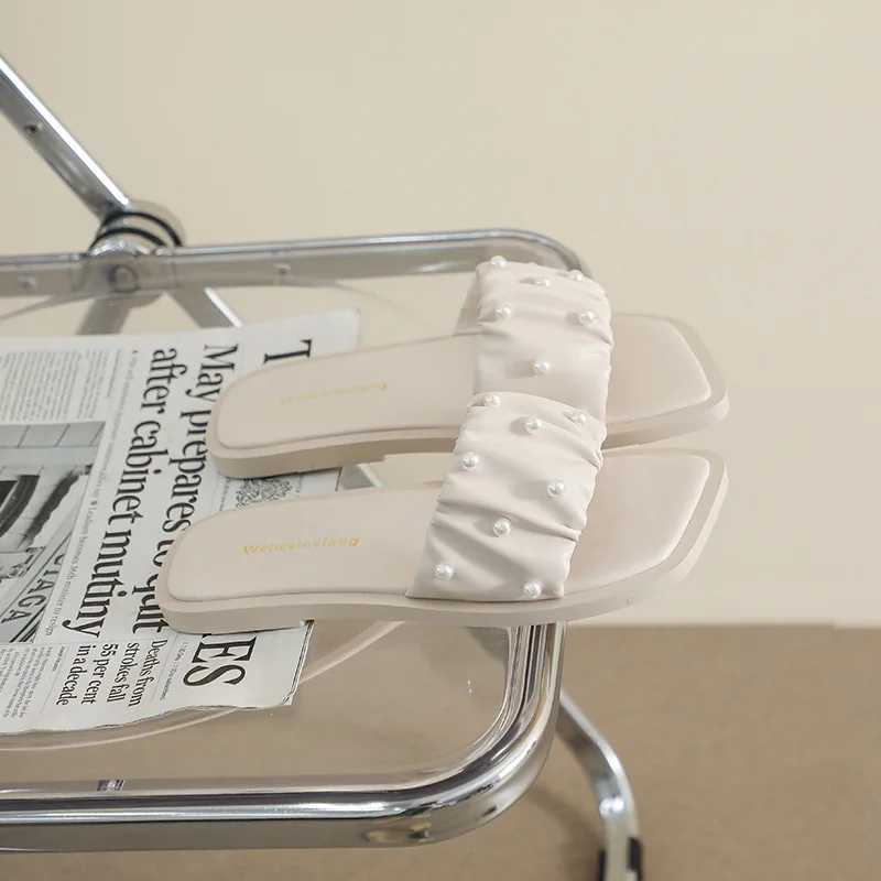 Korean Version Outer Wear Slippers Women Summer New Flat Slippers Girls Shoes Soft Bottom Pearl Decorative Slippers Women 42 43