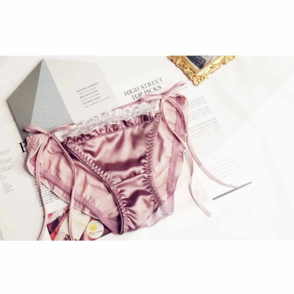 

Трусы женские атласные с кружевной отделкой, милое привлекательное нижнее белье принцессы в стиле "Лолита", пикантное Плиссированное нижне...