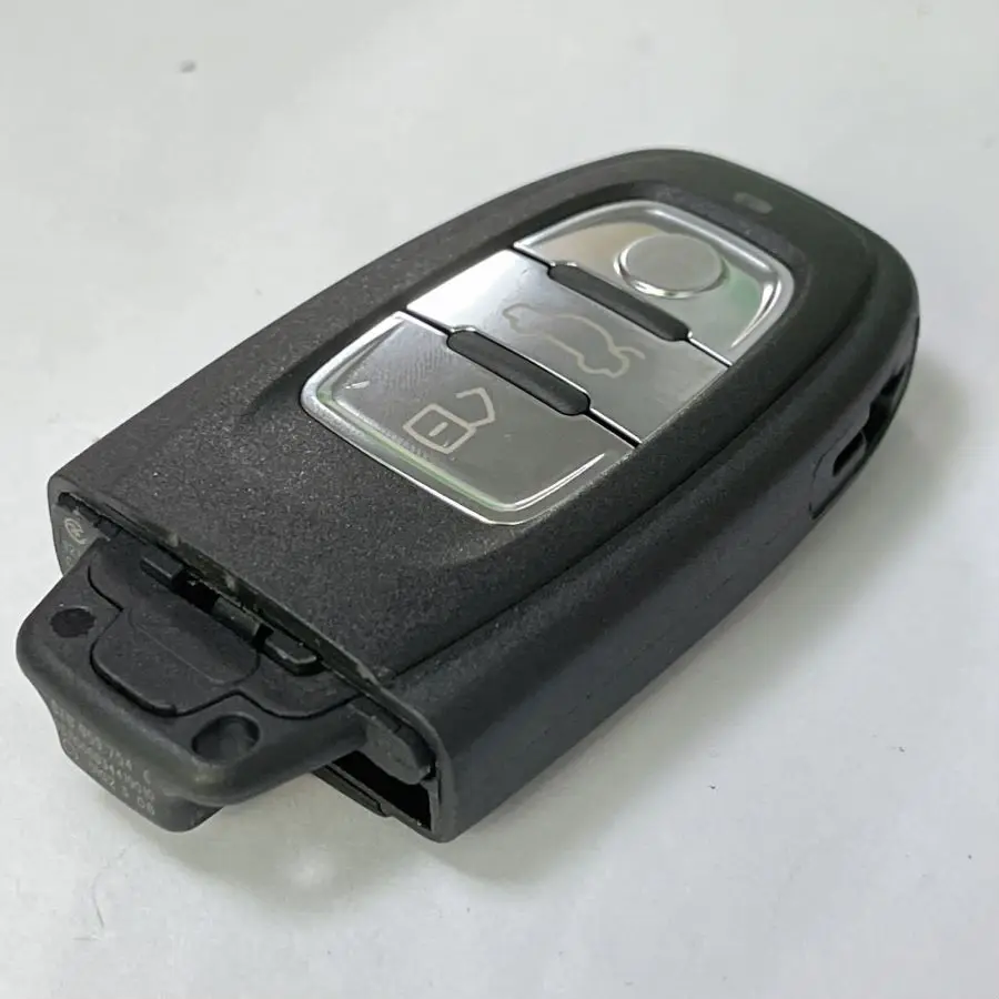 

Запасной смарт-ключ с дистанционным управлением, ФОБ с 3 кнопками, без ключа для Audi A3 A4 A5 A6 Q5 Q8 S4 S5, без запасного ключа