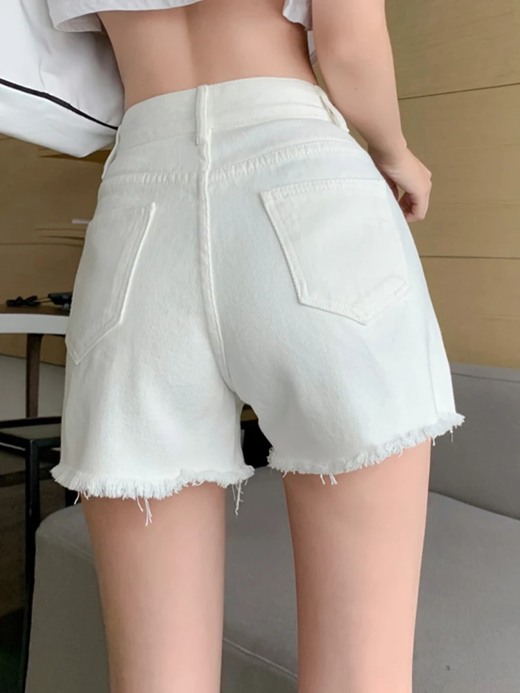 New Spring Summer High Waist Raw Hem Frayed Denim Shorts Streetwear Female Button Loose Fit Jeans Shorts Bottoms