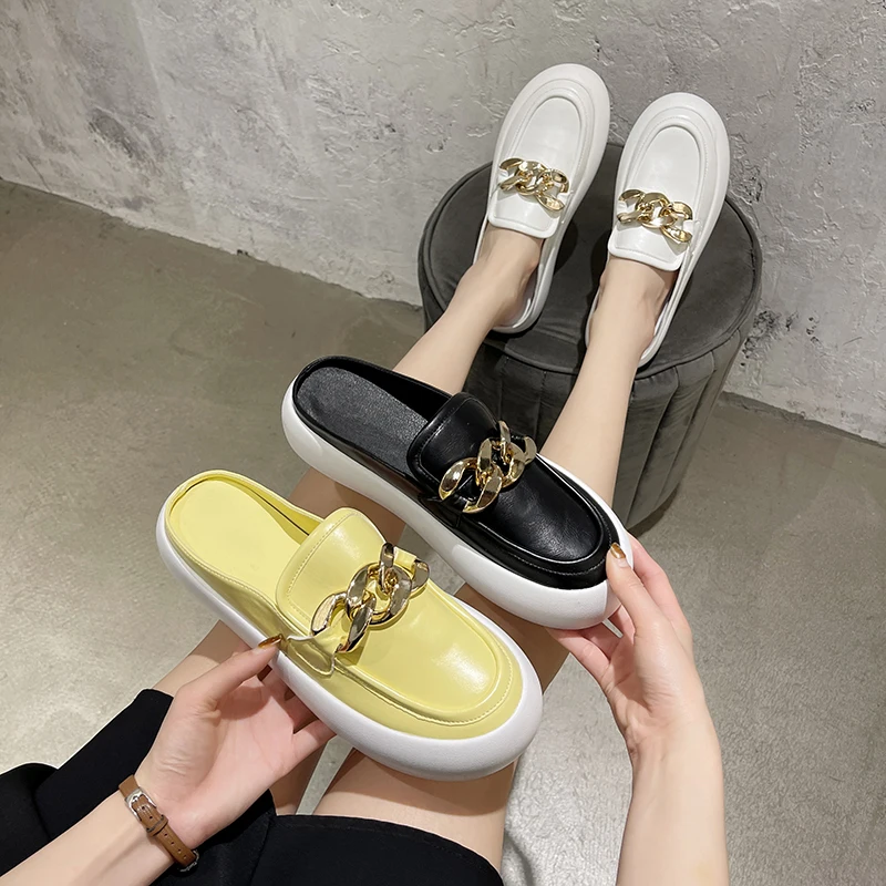 

Rivet Rubber Slippers Summer Women's Shoes Pantofle Low Slides 2022 Flat Basic Metal Decoration PU Fabric Shoes Woman 2022 Slipp