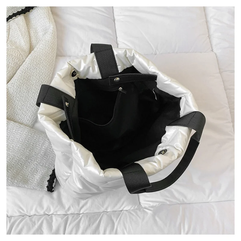 New Nylon Women's Tote Bags Autumn Winter Fashion Underarm Bags Padded Top-Handle Bags Ladies Casual Shopper Bags Handbags