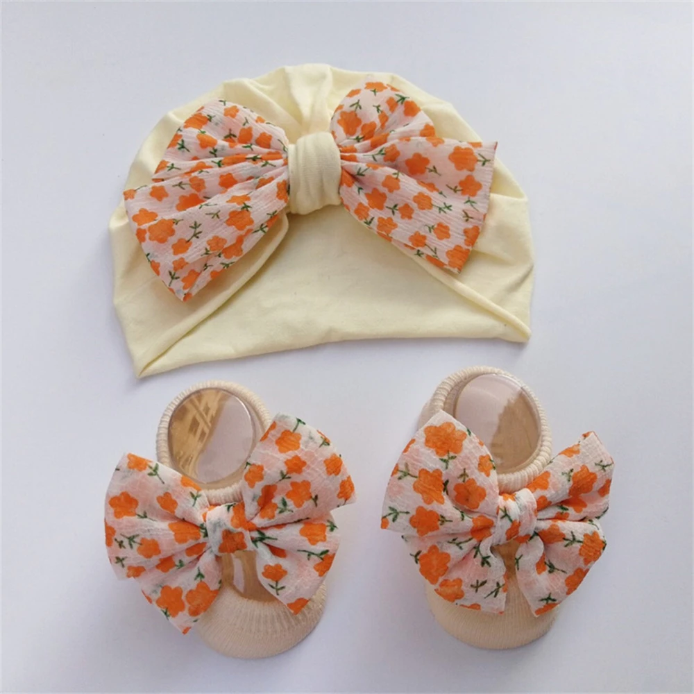 

Toddler Baby Girls Princess Bonnet Cap Floor Socks Turban Hat Socks Bow Soft Warm Tube Socks Beanie Hat Newborn Winter Gift