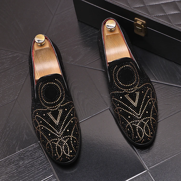 

Мужские повседневные лоферы с вышивкой, черные классические туфли на плоской подошве, обувь без застежки с буквенным принтом, 2023