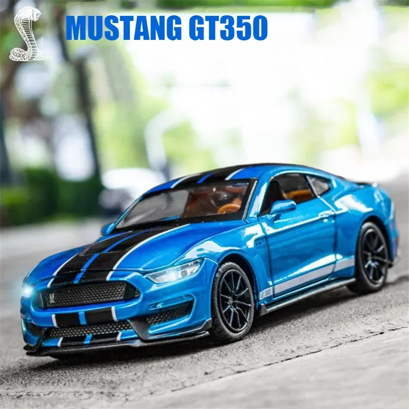 Модель автомобиля Ford Mustang Shelby GT350/GT500 1:32