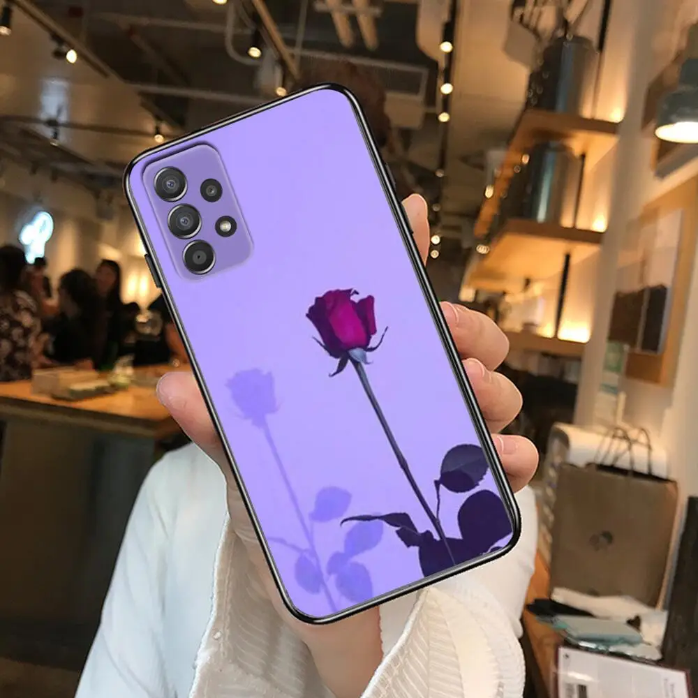 Чехол для телефона с изображением фиолетового пламени и звездного неба корпус