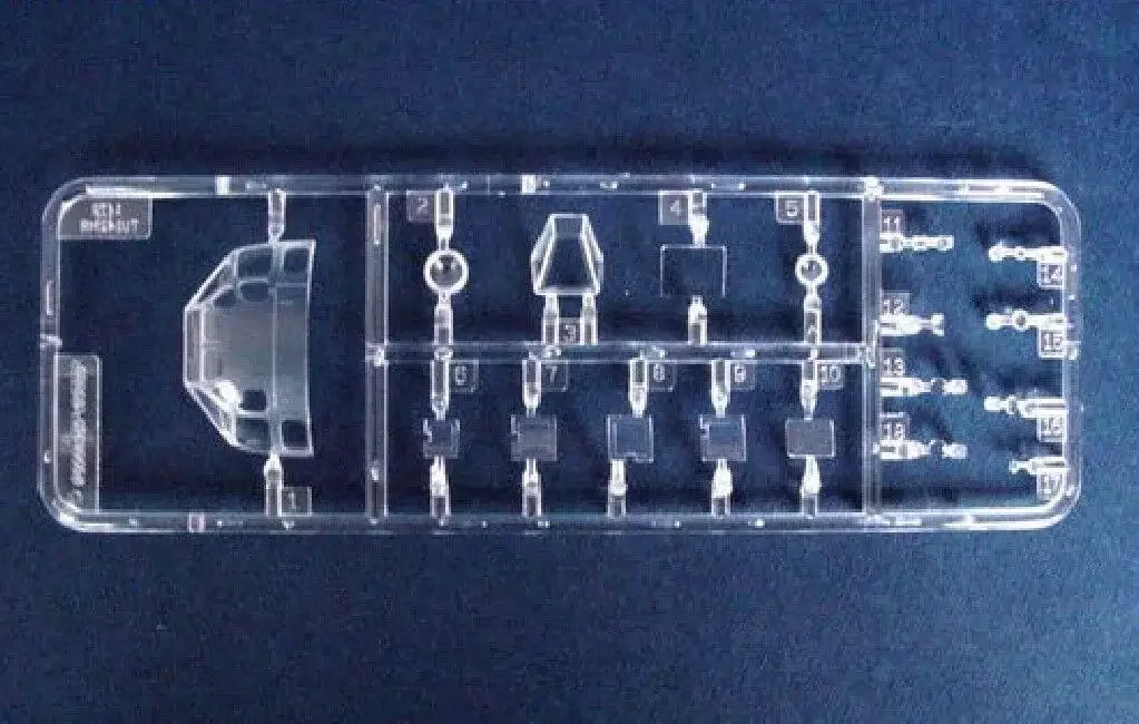 Trumpeter 01609 Комплект модели Tupolev Tu-142MR Bear-J 1/72