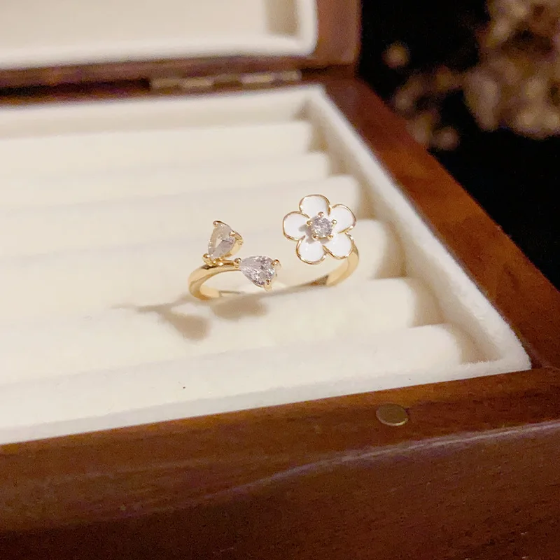

Женское кольцо с белым цветком, позолоченное дизайнерское регулируемое кольцо из меди 14 к, 2023