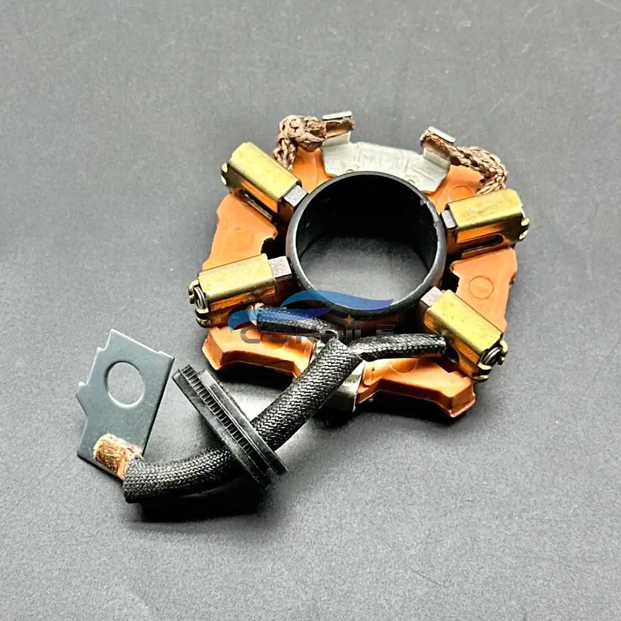 Держатель угольной щетки для Audi SUZUKI wagon R 465 1 шт.