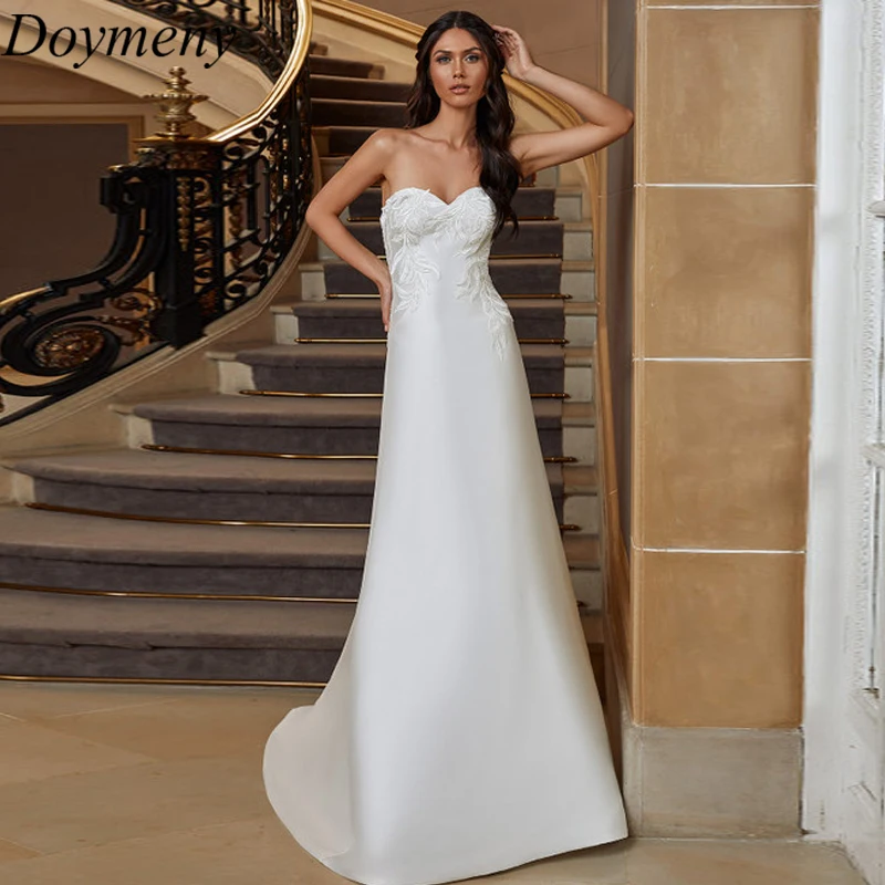 Купи Doymeny Bridal Wedding Dress Sweetheart Backless Sweep Train Button Sleeveless Satin Embroidery Simple A-Line Robe De Mariée за 8,898 рублей в магазине AliExpress