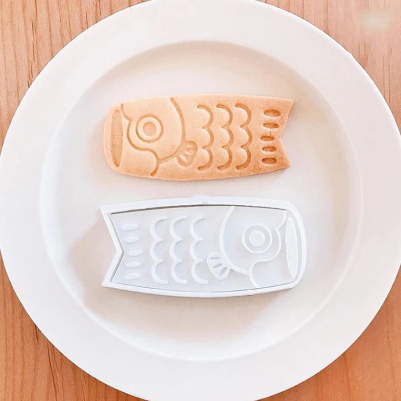 

3D Fish Banner Shape Cookie Mould Cute Fish Shaped Chocolate Mould Fondant Mold Handpress Cookie Stamps Mould Pastry Baking Tool