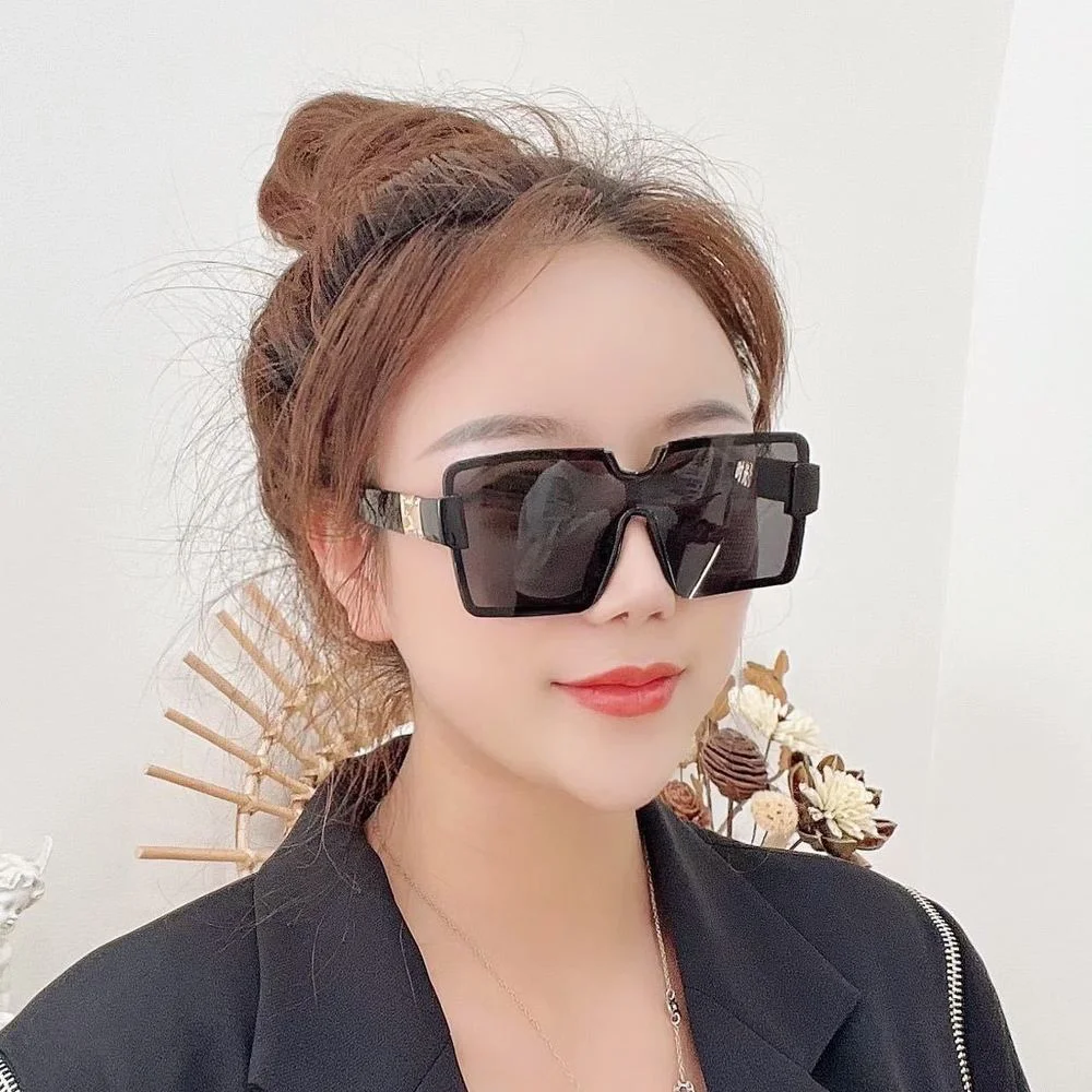 

2022 New Fashion Oversized One Piece Sunglasses Women Brand Designer Vintage Siamese Square Sun Glasses Men Shades For Female