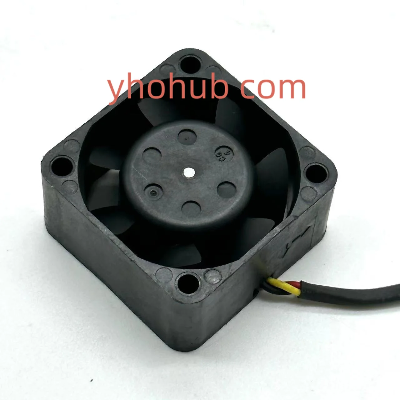 Серверный охлаждающий вентилятор NIDEC TA150DC C34636-57 GHPF DC 12 В 0.12A 3-Wire 40x40x20 мм