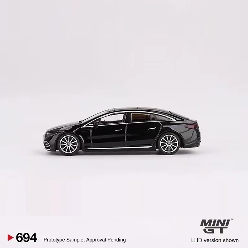 Модель автомобиля MINI GT 1:64 EQS 580 4matic коллекция литых автомобилей из сплава черного