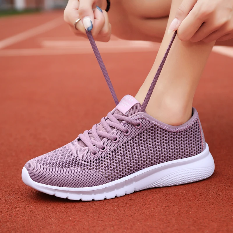 Женские повседневные туфли Модные дышащие прогулочные на плоской подошве