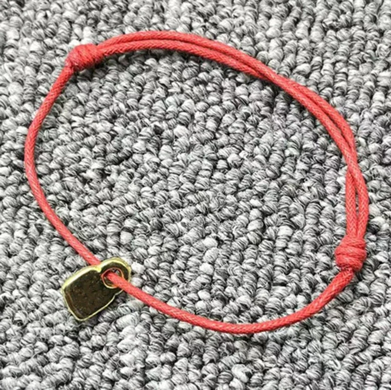 

Hot sale European and American fashion electroplating 925 silver simple red knot bracelet gift