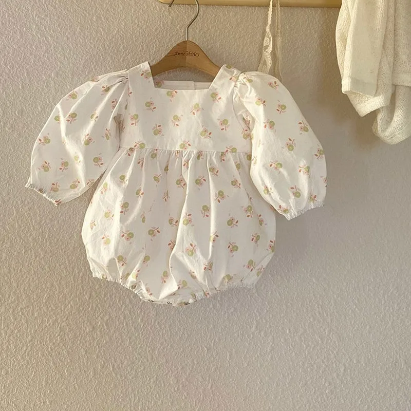 

Spring Baby Children's Clothing Jumpsuit Cute Jumpsuit Baby Fresh Princess Floral Cotton Jumpsuit Triangle Pack Hip 2022
