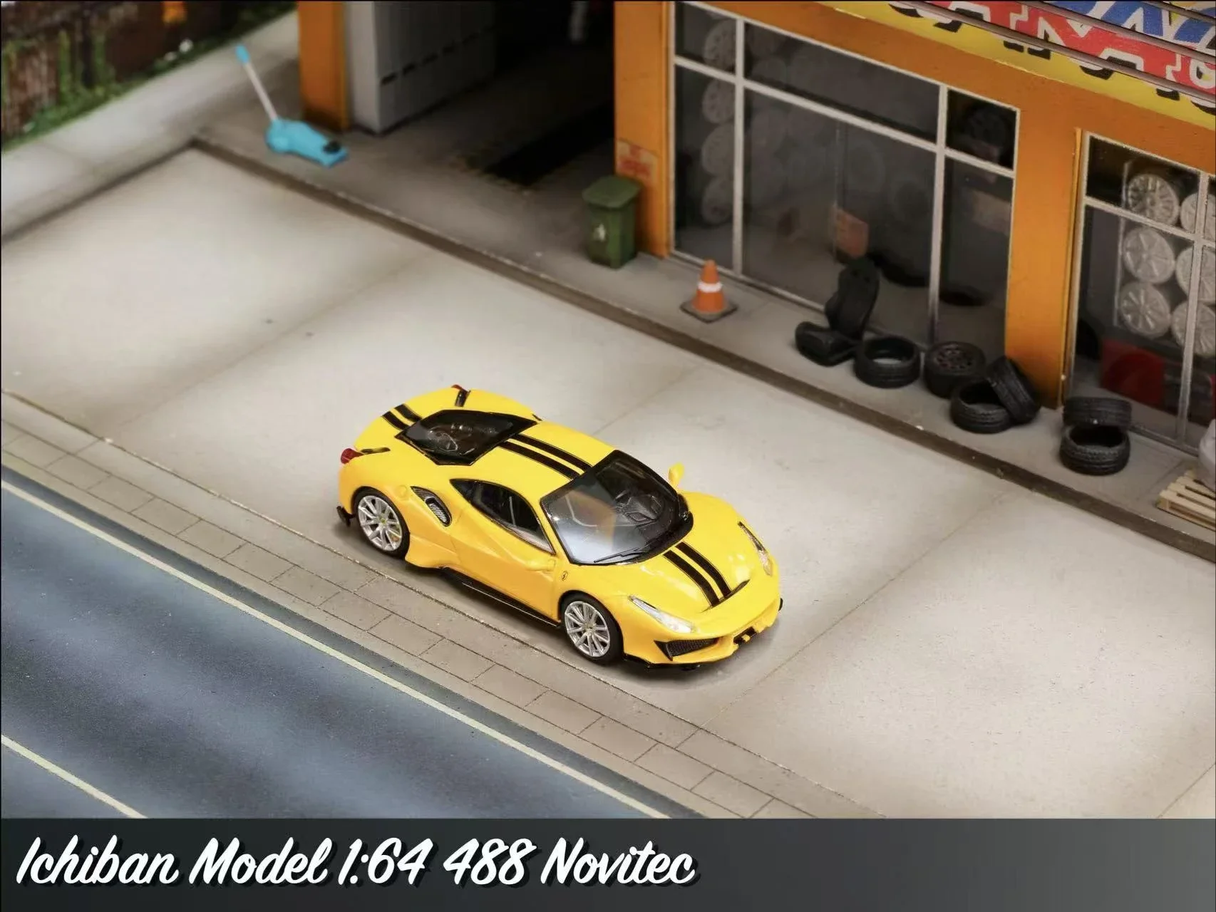 **Soon прибытие** Ииiban Модель IM 1:64 488 Novitec Желтый Фиолетовый Красный Литая под