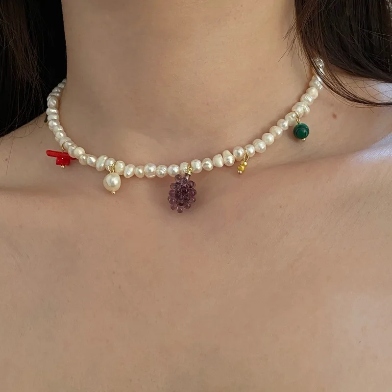 

Korean Imitation Pearls Fruit Pendant Choker Necklace for Women Girl Vintage Elegant Clavicle Necklace Fashion Jewelry Gifts