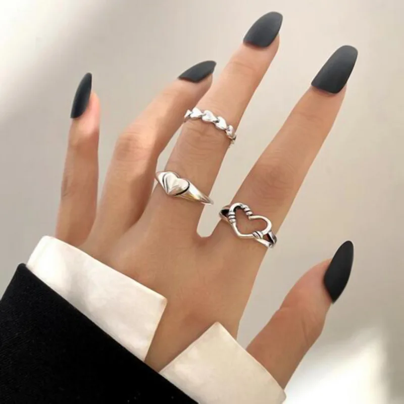 

Fashion Heart Rings Set Bohemian Chain Rings Set Hollow Cute Love Ring Women Girl Valentine's Day Party Gift for Couple Lover