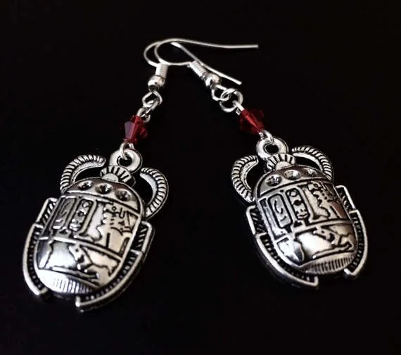 

New Alloy Exquisite Pattern Scarab Ear Hook Earrings Ancient Egyptian Temperament Pendant Earrings