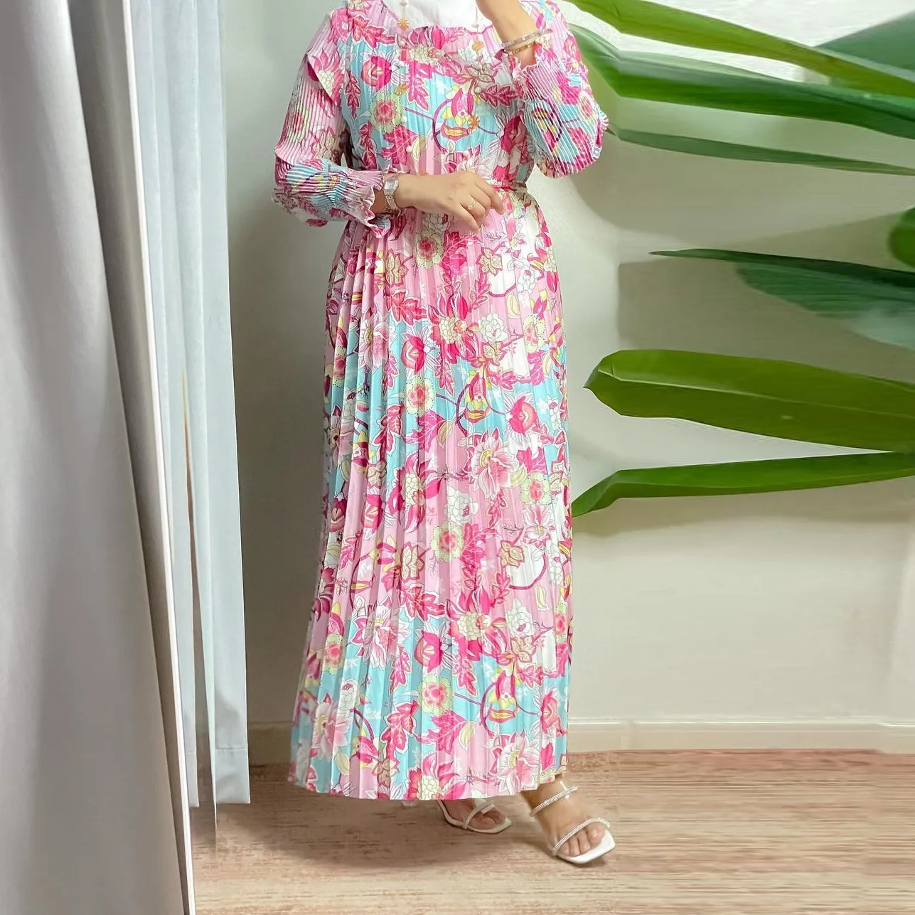 New 2022 Long Sleeve Satin Pleated Strap Modest Muslim Temperament Foreign Trade Dress Evening Dresses Abayas For Women Dubai