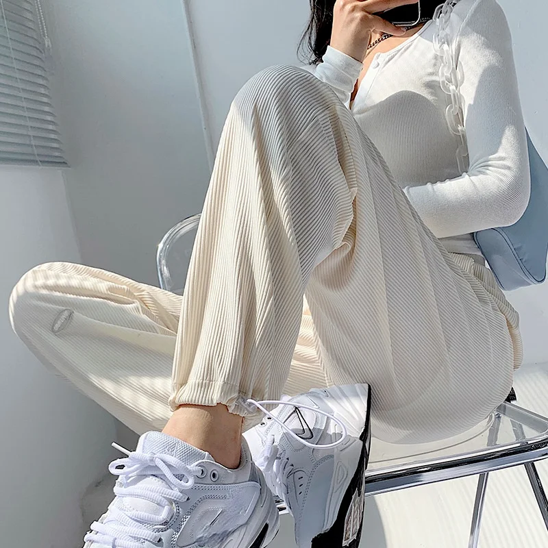 

Women's Sports Pants 2021 Summer Fashion Casual Loose Solid White Elastic Waist Ice Silk Sweatpants Women Wide Leg Trousers