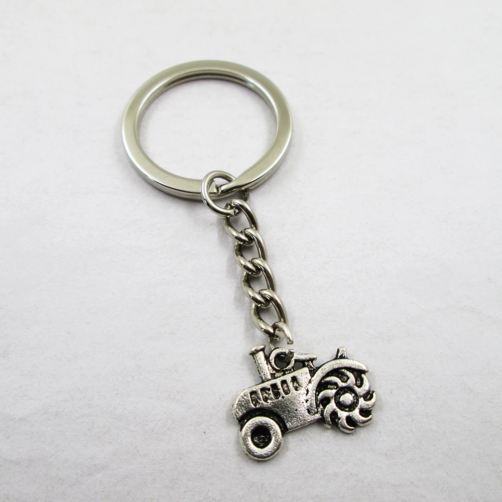 

3pcs/lot Antique silver Tractor 20 x 14 mm charm keyring best frined,birthday present ,pendant keychain