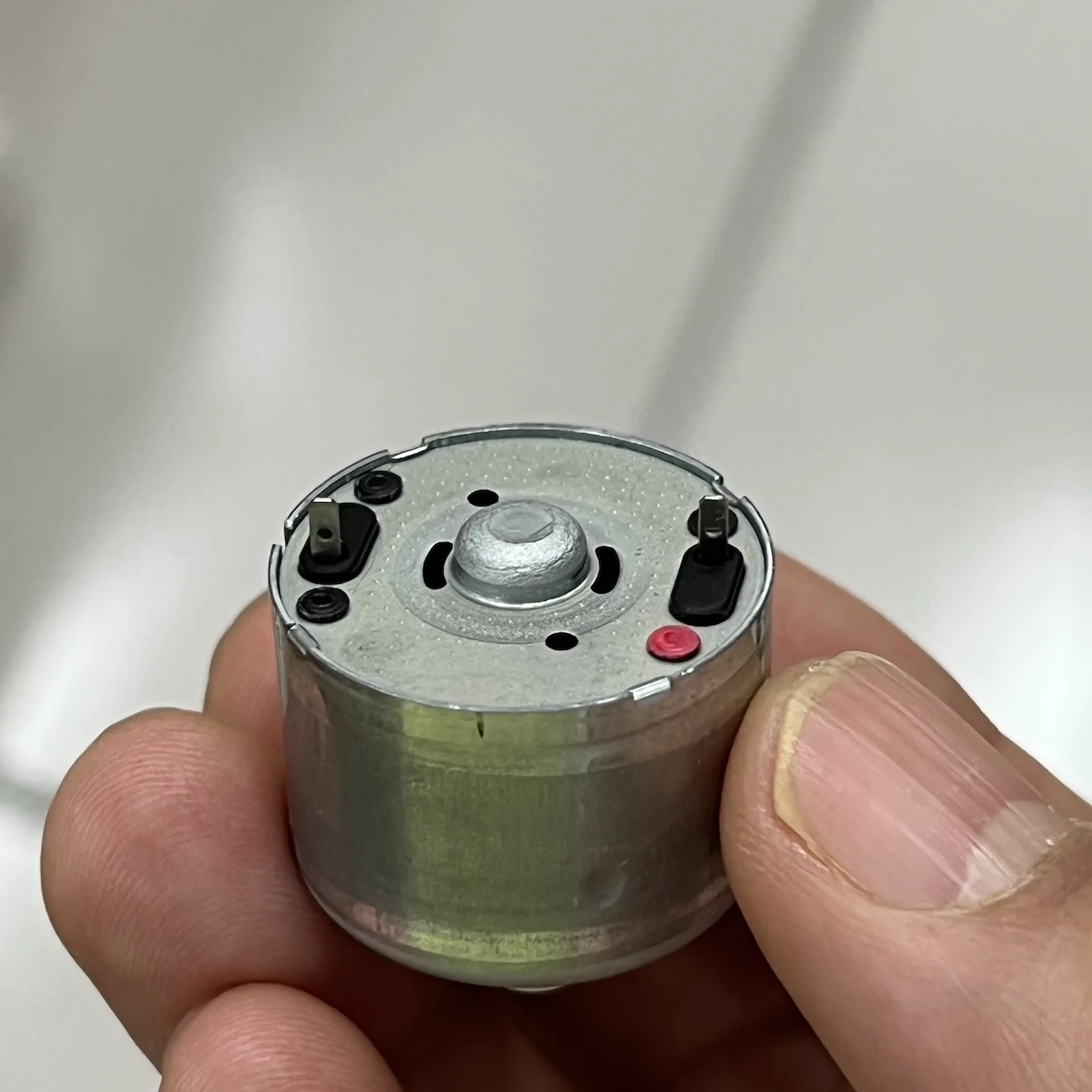 Фото Мотор MABUCHI RF-310T-11400 D/V5.9, DC 3V-6V, 5V, мини, 24 мм, круглый, 310, с шкивом и шестерней для шпинделя CD/DVD-плеера №4