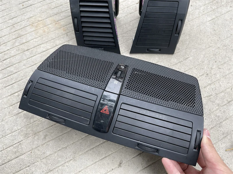 Старый кондиционер Toyota Ruizhi тренд 05-09 приборная панель левый и правый средний